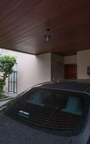 Casa à venda com 280m², 4 quartos e 2 vagasGaragem