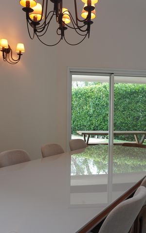 Casa de condomínio para alugar com 400m², 2 quartos e 4 vagasSala Jantar