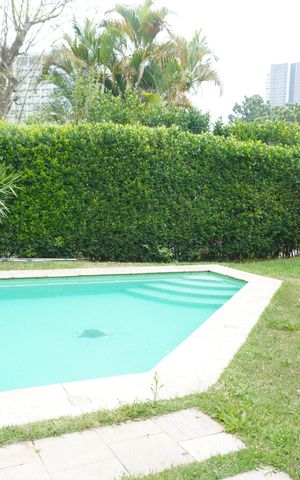Casa de condomínio para alugar com 400m², 2 quartos e 4 vagasPiscina