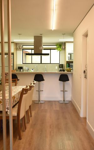 Casa à venda com 220m², 4 quartos e 4 vagasSALA