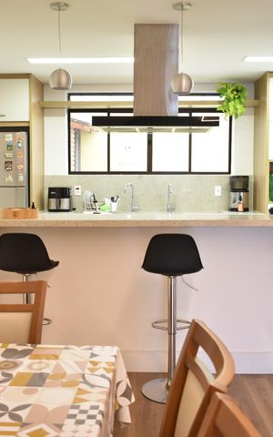 Casa à venda com 220m², 4 quartos e 4 vagasCOZINHA