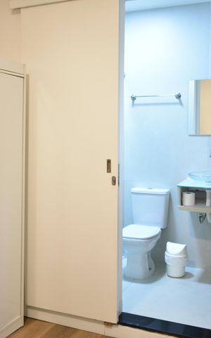 Casa à venda com 220m², 4 quartos e 4 vagasSUITE VISITAS