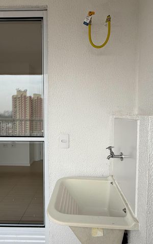Apartamento para alugar com 37m², 2 quartos e sem vaga Apartamento para alugar com 37m², 2 quartos e sem vagaVaranda