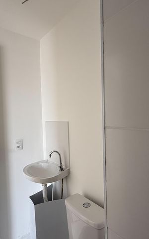 Apartamento para alugar com 37m², 2 quartos e sem vaga Apartamento para alugar com 37m², 2 quartos e sem vagaBanheiro