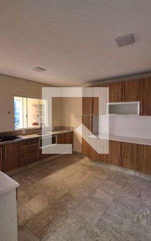 Casa à venda com 389m², 6 quartos e 8 vagas
