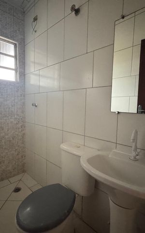 Casa para alugar com 80m², 2 quartos e sem vaga Casa para alugar com 80m², 2 quartos e sem vagaBanheiro