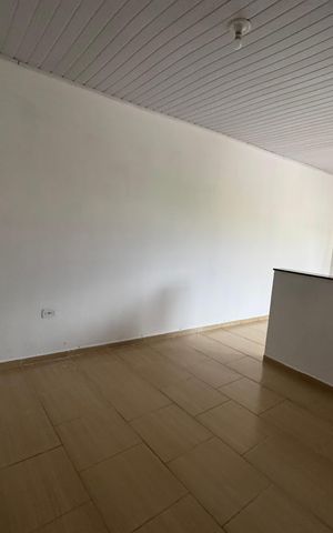 Casa para alugar com 80m², 2 quartos e sem vaga Casa para alugar com 80m², 2 quartos e sem vagaSala