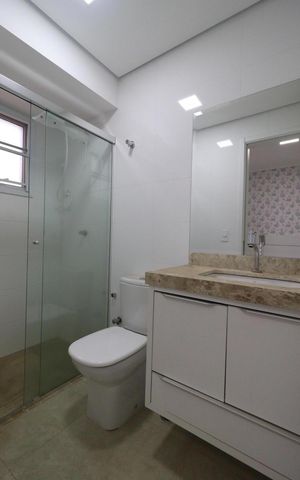 Apartamento para alugar com 80m², 2 quartos e 2 vagas Apartamento para alugar com 80m², 2 quartos e 2 vagasBanheiro da Suíte 1
