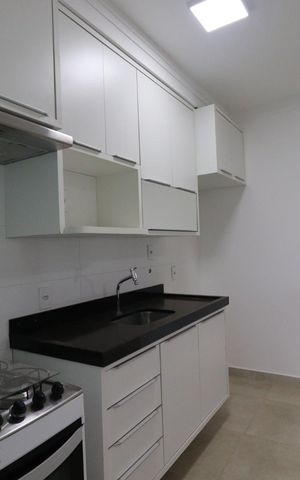 Apartamento para alugar com 80m², 2 quartos e 2 vagas Apartamento para alugar com 80m², 2 quartos e 2 vagasCozinha