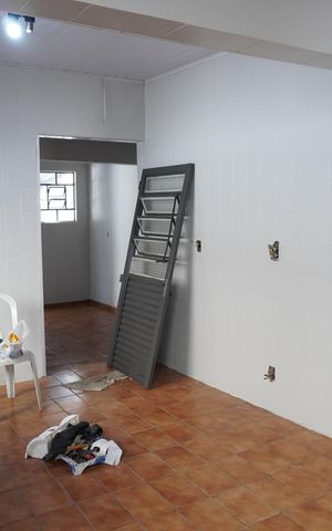 Casa à venda com 270m², 4 quartos e 2 vagasCozinha e Área de Serviço
