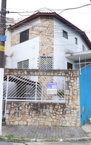 Casa para alugar com 111m², 3 quartos e 2 vagasFachada do imóvel - Placa GRANDE instalada no portão do imóvel, dia 02.10.2026 - Código da placa: HVTG-224