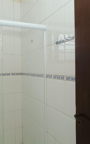 Casa para alugar com 111m², 3 quartos e 2 vagasBanheiro 2