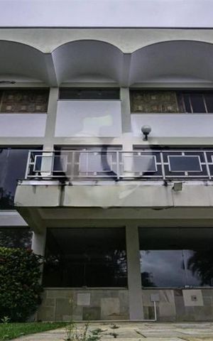 Casa à venda com 552m², 8 quartos e 6 vagas