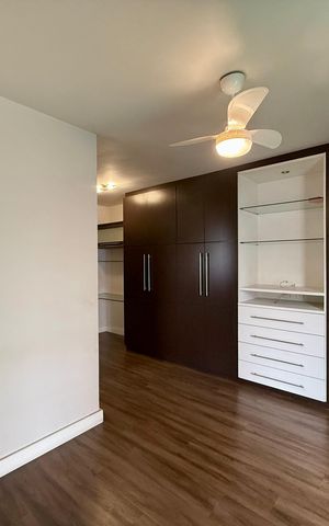 Apartamento para alugar com 98m², 2 quartos e 1 vaga Apartamento para alugar com 98m², 2 quartos e 1 vagaSuíte