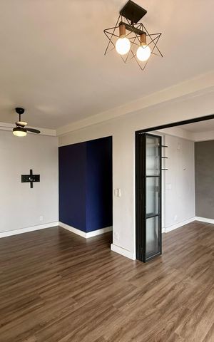 Apartamento para alugar com 98m², 2 quartos e 1 vaga Apartamento para alugar com 98m², 2 quartos e 1 vagaSala