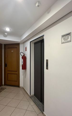 Apartamento para alugar com 98m², 2 quartos e 1 vaga Apartamento para alugar com 98m², 2 quartos e 1 vagaHall Apartamento