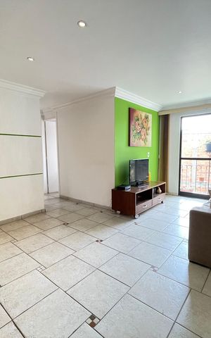 Apartamento à venda com 63m², 3 quartos e 1 vaga Apartamento à venda com 63m², 3 quartos e 1 vagaSala
