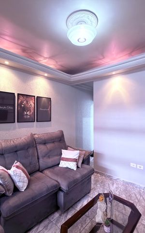 Casa à venda com 225m², 6 quartos e 1 vaga Casa à venda com 225m², 6 quartos e 1 vagaSala