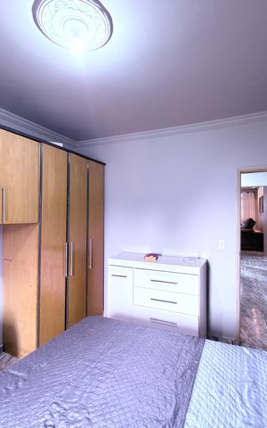 Casa à venda com 225m², 6 quartos e 1 vaga Casa à venda com 225m², 6 quartos e 1 vagaQuarto 1