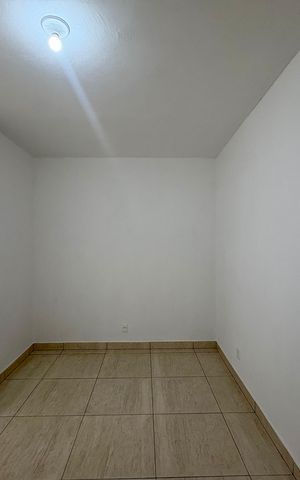 Studio para alugar com 30m², 1 quarto e sem vaga Studio para alugar com 30m², 1 quarto e sem vagaQuarto