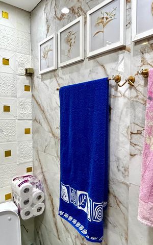 Apartamento à venda com 47m², 2 quartos e 1 vaga Apartamento à venda com 47m², 2 quartos e 1 vagaBanheiro