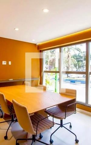 Studio à venda com 29m², 1 quarto e 1 vaga Studio à venda com 29m², 1 quarto e 1 vagaSala de Reunião