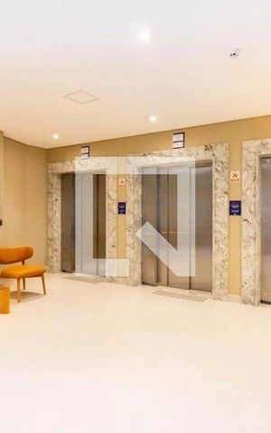 Studio à venda com 29m², 1 quarto e 1 vaga Studio à venda com 29m², 1 quarto e 1 vagaHall social