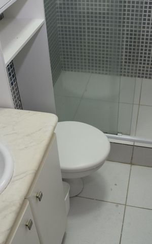 Apartamento à venda com 69m², 2 quartos e 1 vagaBanheiro Social