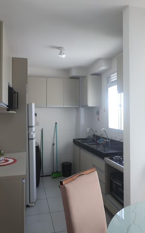Apartamento à venda com 42m², 2 quartos e 1 vagaCozinha e Área de Serviço