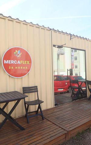 Apartamento à venda com 42m², 2 quartos e 1 vagaMercado