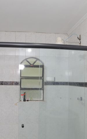 Casa à venda com 500m², 3 quartos e 3 vagas Casa à venda com 500m², 3 quartos e 3 vagasBanheiro social
