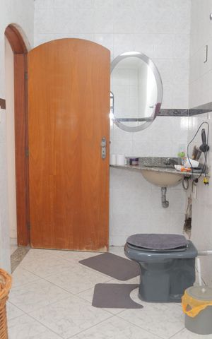Casa à venda com 500m², 3 quartos e 3 vagas Casa à venda com 500m², 3 quartos e 3 vagasBanheiro da Suíte