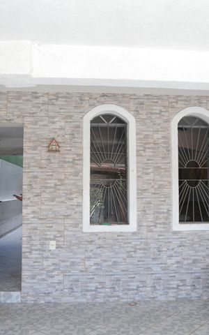 Casa à venda com 500m², 3 quartos e 3 vagas Casa à venda com 500m², 3 quartos e 3 vagasÁrea externa