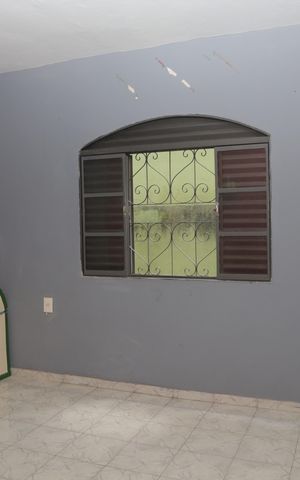 Casa à venda com 500m², 3 quartos e 3 vagas Casa à venda com 500m², 3 quartos e 3 vagasQuarto
