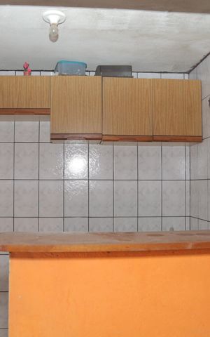 Casa à venda com 500m², 3 quartos e 3 vagas Casa à venda com 500m², 3 quartos e 3 vagasÁrea externa