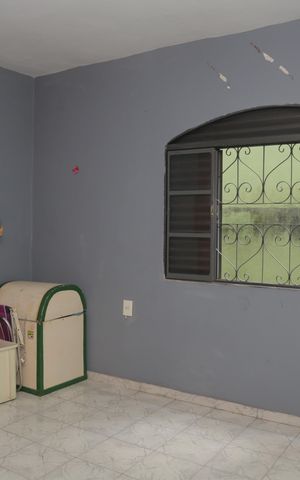 Casa à venda com 500m², 3 quartos e 3 vagas Casa à venda com 500m², 3 quartos e 3 vagasQuarto 2