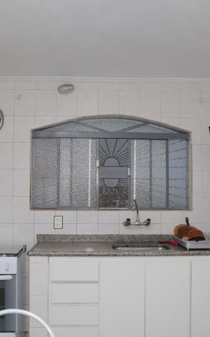 Casa à venda com 500m², 3 quartos e 3 vagas Casa à venda com 500m², 3 quartos e 3 vagasCozinha