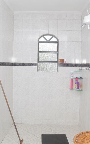 Casa à venda com 500m², 3 quartos e 3 vagas Casa à venda com 500m², 3 quartos e 3 vagasBanheiro da Suíte