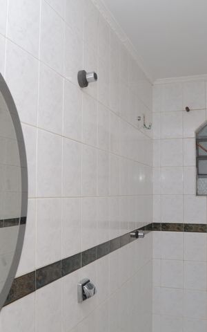 Casa à venda com 500m², 3 quartos e 3 vagas Casa à venda com 500m², 3 quartos e 3 vagasBanheiro social 2