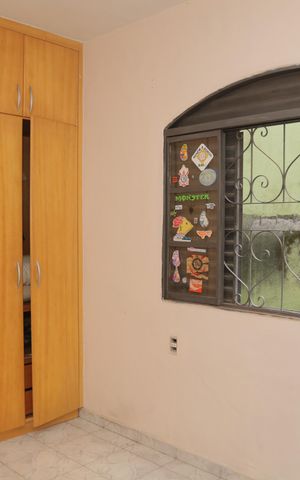 Casa à venda com 500m², 3 quartos e 3 vagas Casa à venda com 500m², 3 quartos e 3 vagasQuarto 2