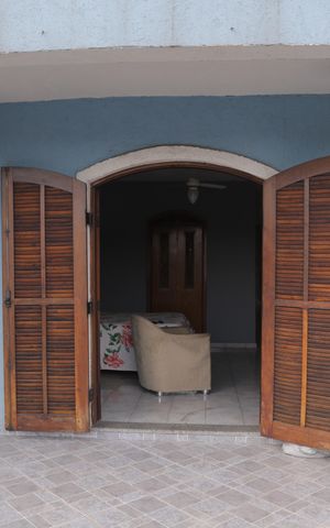 Casa à venda com 500m², 3 quartos e 3 vagas Casa à venda com 500m², 3 quartos e 3 vagasVaranda da suíte