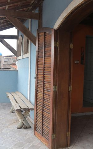 Casa à venda com 500m², 3 quartos e 3 vagas Casa à venda com 500m², 3 quartos e 3 vagasÁrea externa