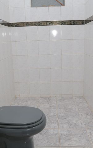 Casa à venda com 500m², 3 quartos e 3 vagas Casa à venda com 500m², 3 quartos e 3 vagasBanheiro social 2