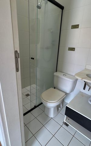 Casa de condomínio para alugar com 86m², 3 quartos e 2 vagas Casa de condomínio para alugar com 86m², 3 quartos e 2 vagasBanheiro da Suíte 1
