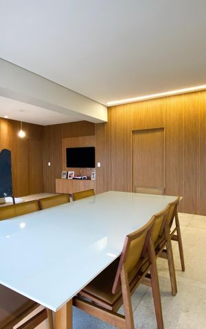 Apartamento para alugar com 440m², 5 quartos e 4 vagas Apartamento para alugar com 440m², 5 quartos e 4 vagasSala de Jantar