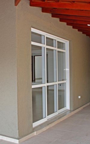 Casa de condomínio para alugar com 280m², 3 quartos e 4 vagasÁrea externa