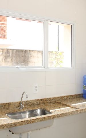 Casa de condomínio para alugar com 280m², 3 quartos e 4 vagasCozinha