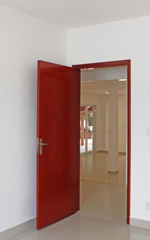 Casa de condomínio para alugar com 280m², 3 quartos e 4 vagasQuarto 2