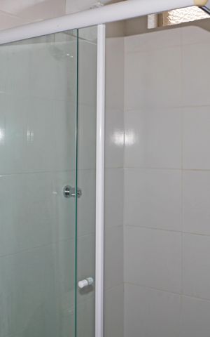 Casa de condomínio para alugar com 280m², 3 quartos e 4 vagasBanheiro 1