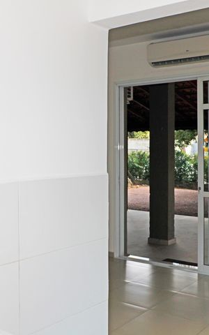Casa de condomínio para alugar com 280m², 3 quartos e 4 vagasÁrea de Serviço
